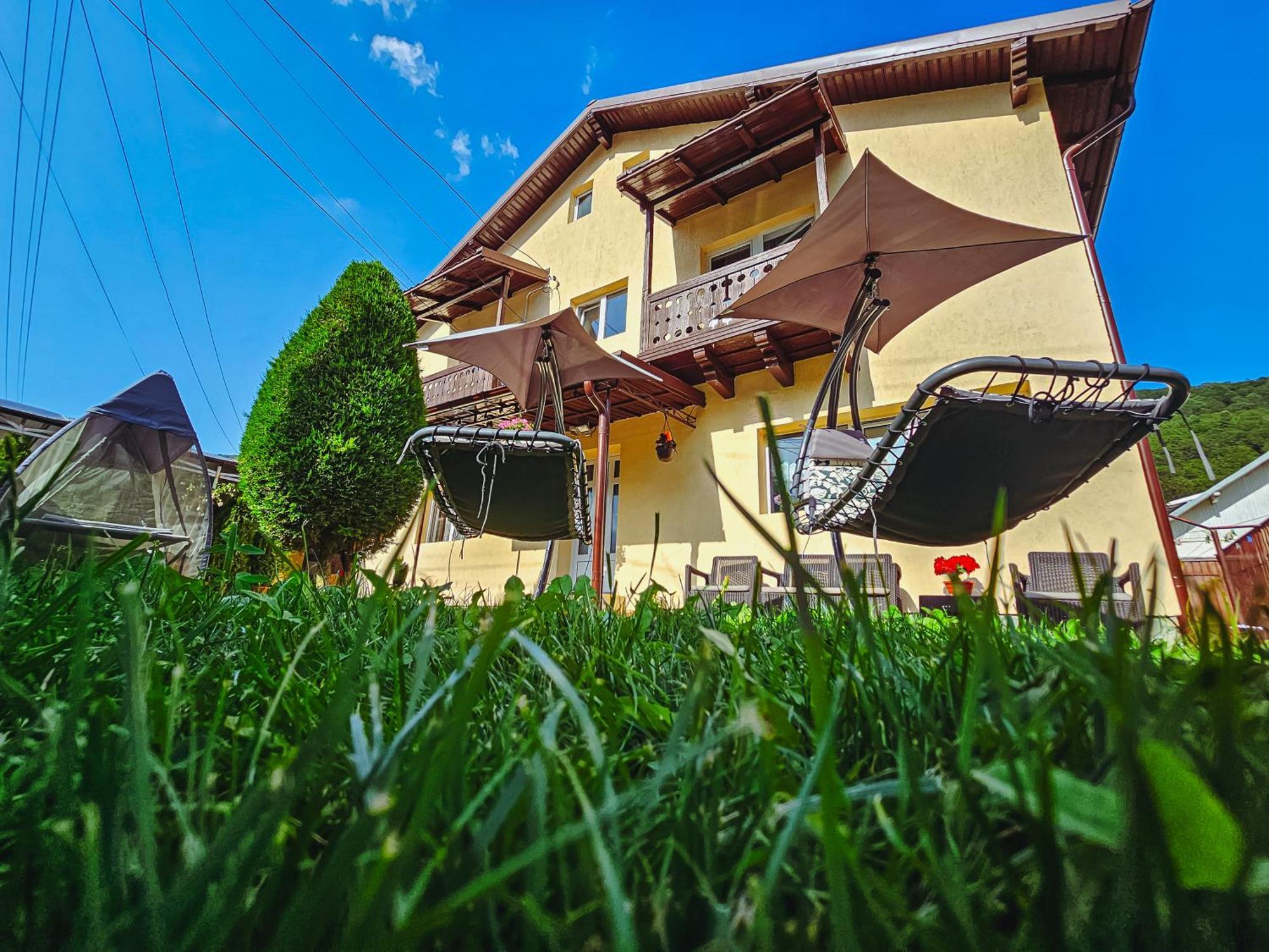 Alpine Bliss Sinaia Hotel Buitenkant foto