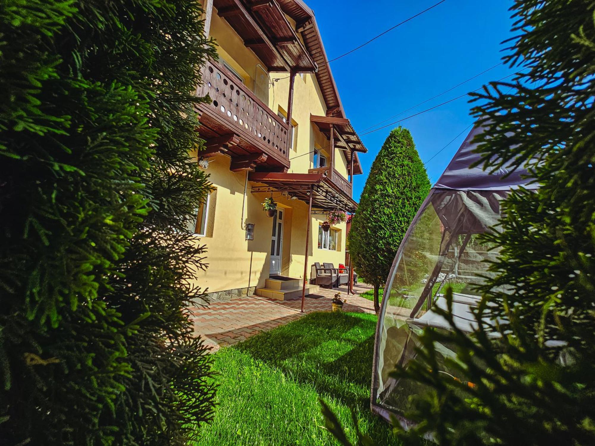 Alpine Bliss Sinaia Hotel Buitenkant foto
